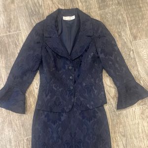Tahari Navy brocade skirt suit